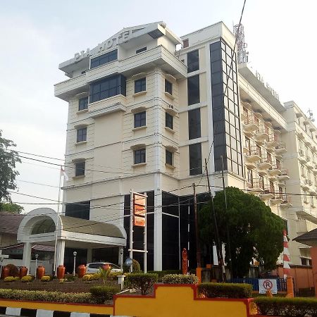 Hotel Bumi Asih Padangsidimpuan Batubelubang Luaran gambar