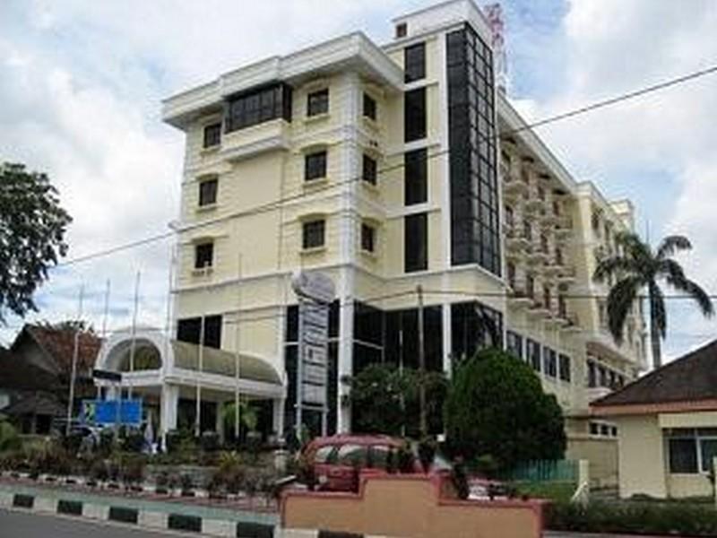 Hotel Bumi Asih Padangsidimpuan Batubelubang Luaran gambar